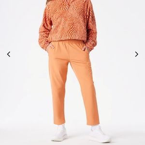 NWT OV Rectrek Pants Sunstone